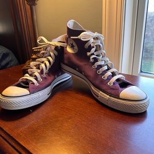 Excellent Condition Purple Hightop Converse